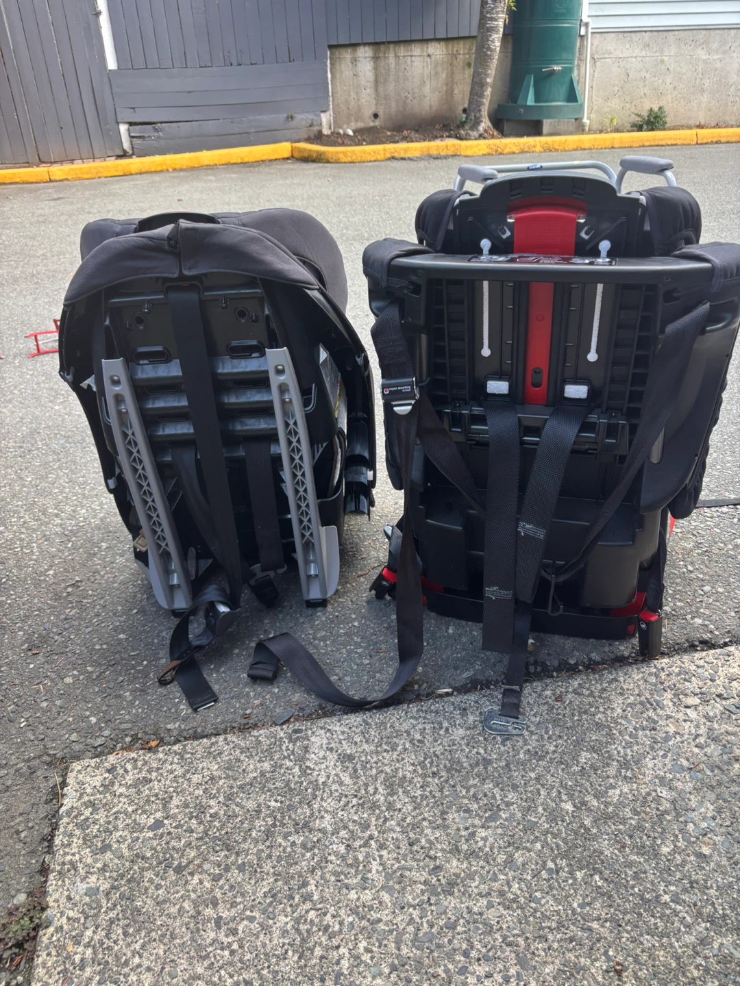 Car seat for kids 30 dollars each - photo 4
