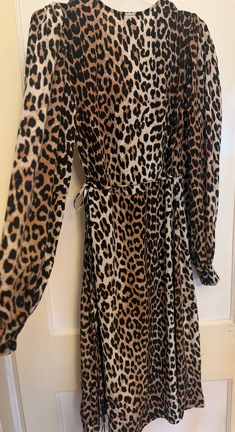 Ganni Leopard Print Wrap Dress knee length - photo 3