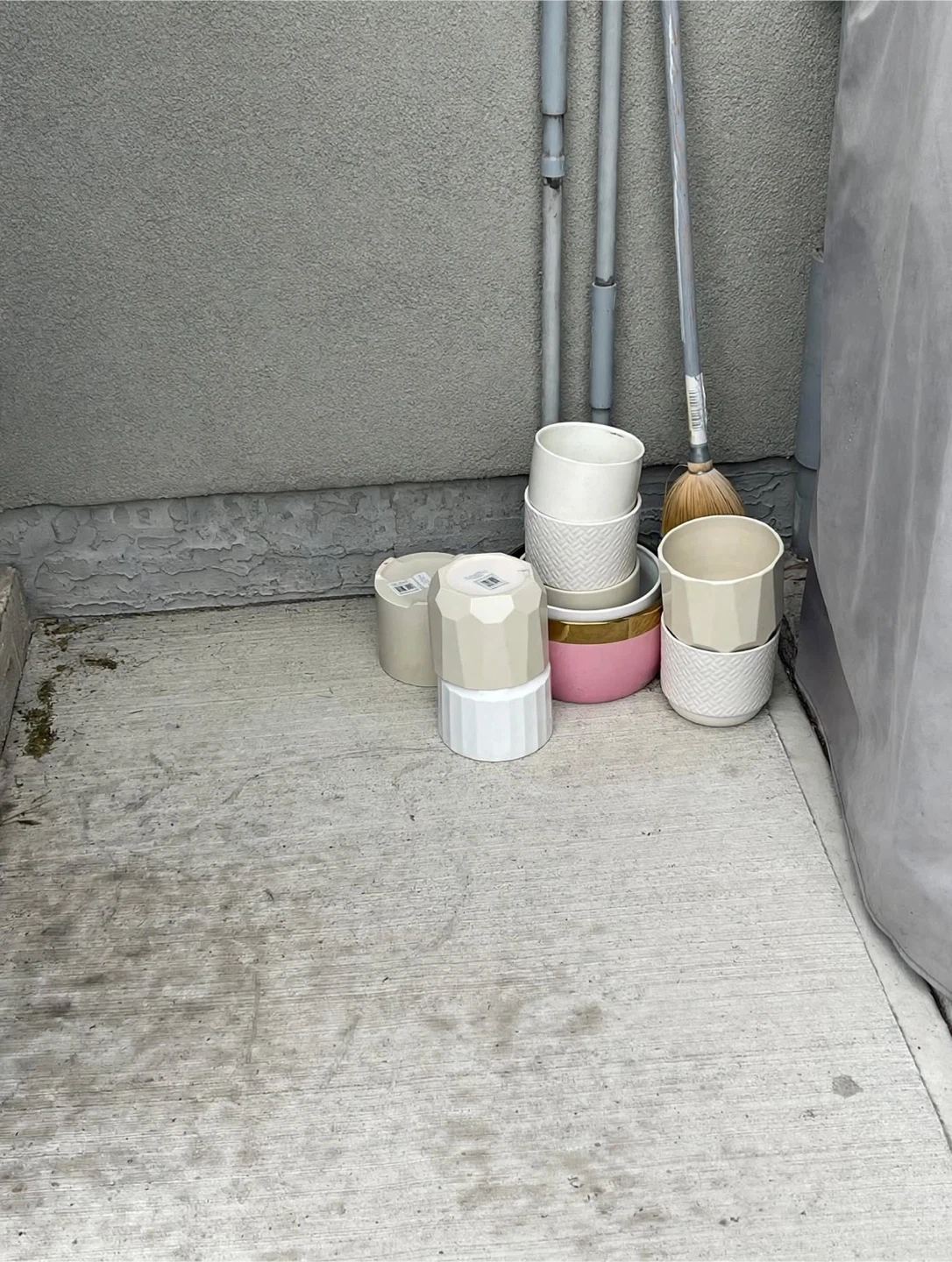 Set of 10 Ceramic Plant Pots