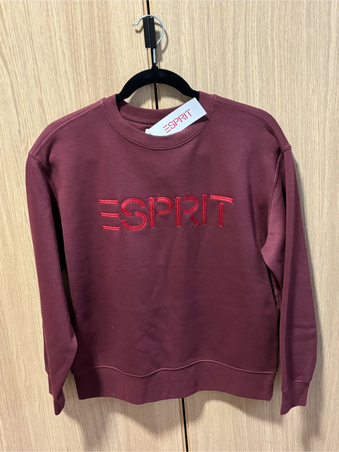 ESPRIT Women’s Fleece Embroidered Logo Sweatshirt, Retro 80s - photo 2