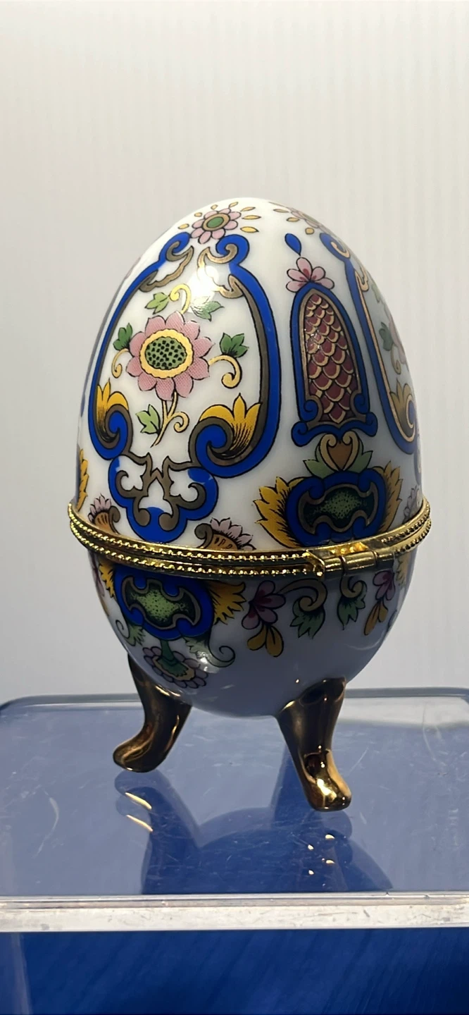 Footed Porcelain Egg Trinket Box - photo 2