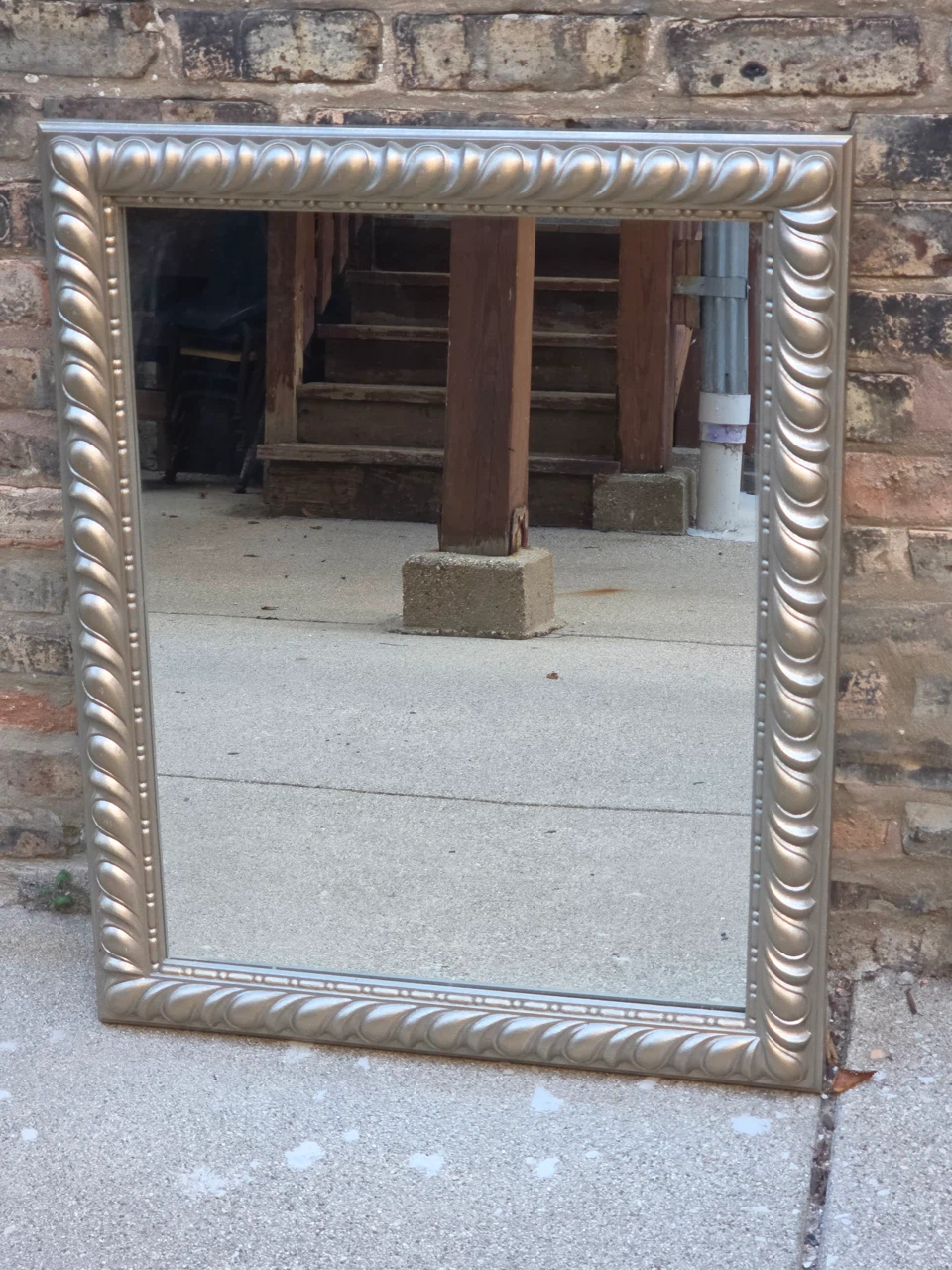 Silver Wall Mirror with Decorative Rope Frame