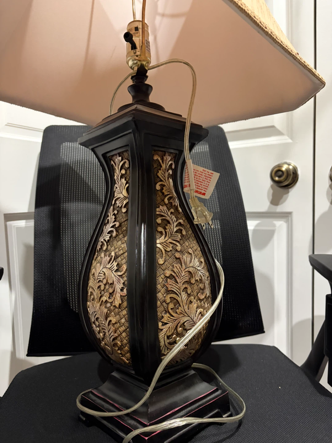 Ornate Table Lamp - photo 3