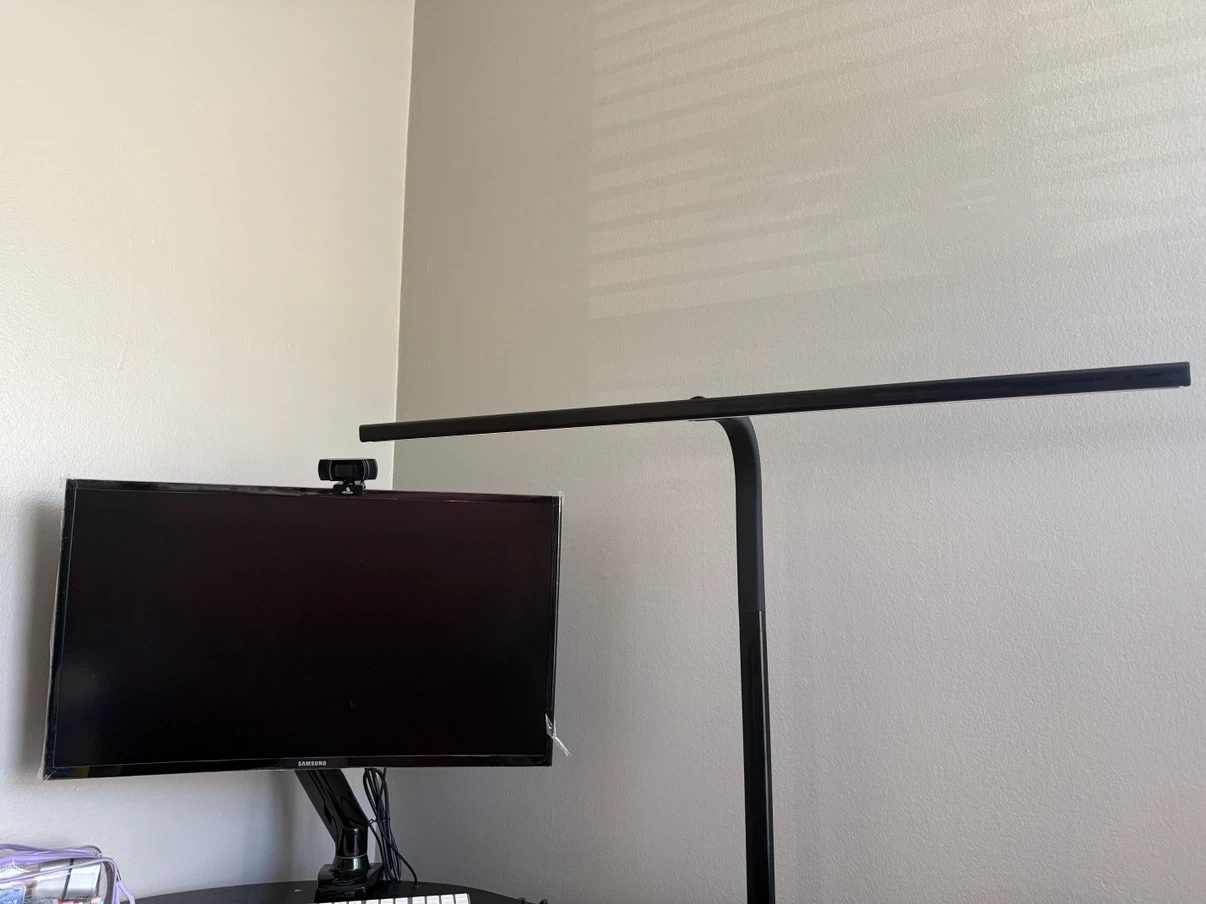 moving sale! Monitor!