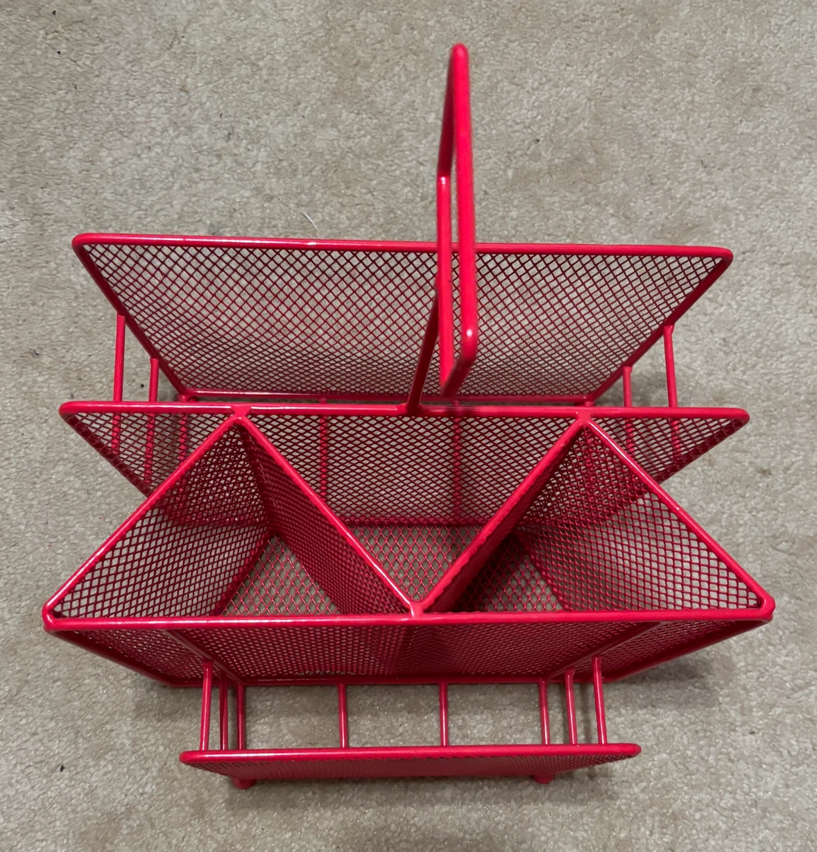 Beautiful Red mesh desktop organizer
