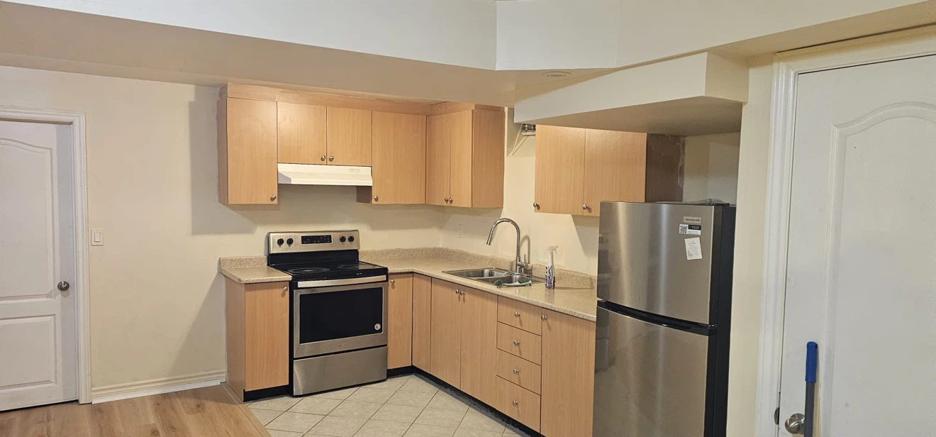 Basement Apartment for Rent in Brampton - photo 2