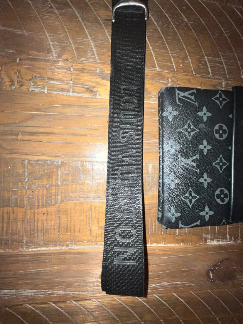Louis Vuitton Monogram Eclipse Messenger Bag - photo 3
