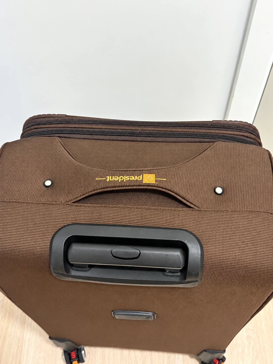President Brown Wheeled Luggage - photo 3