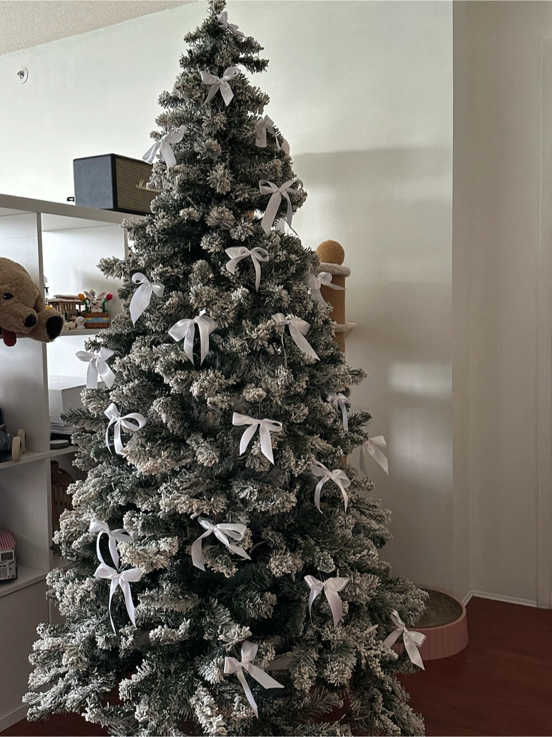 Flocked Artificial Christmas Tree with Lights