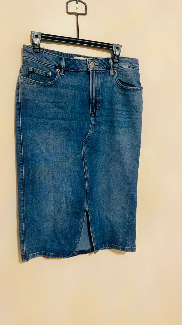 Lucky brand denim skirt size 8