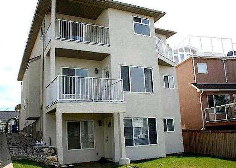 Legal Walkout Basement for Rent | 2 Bed + Den | Private Entrance - photo 2