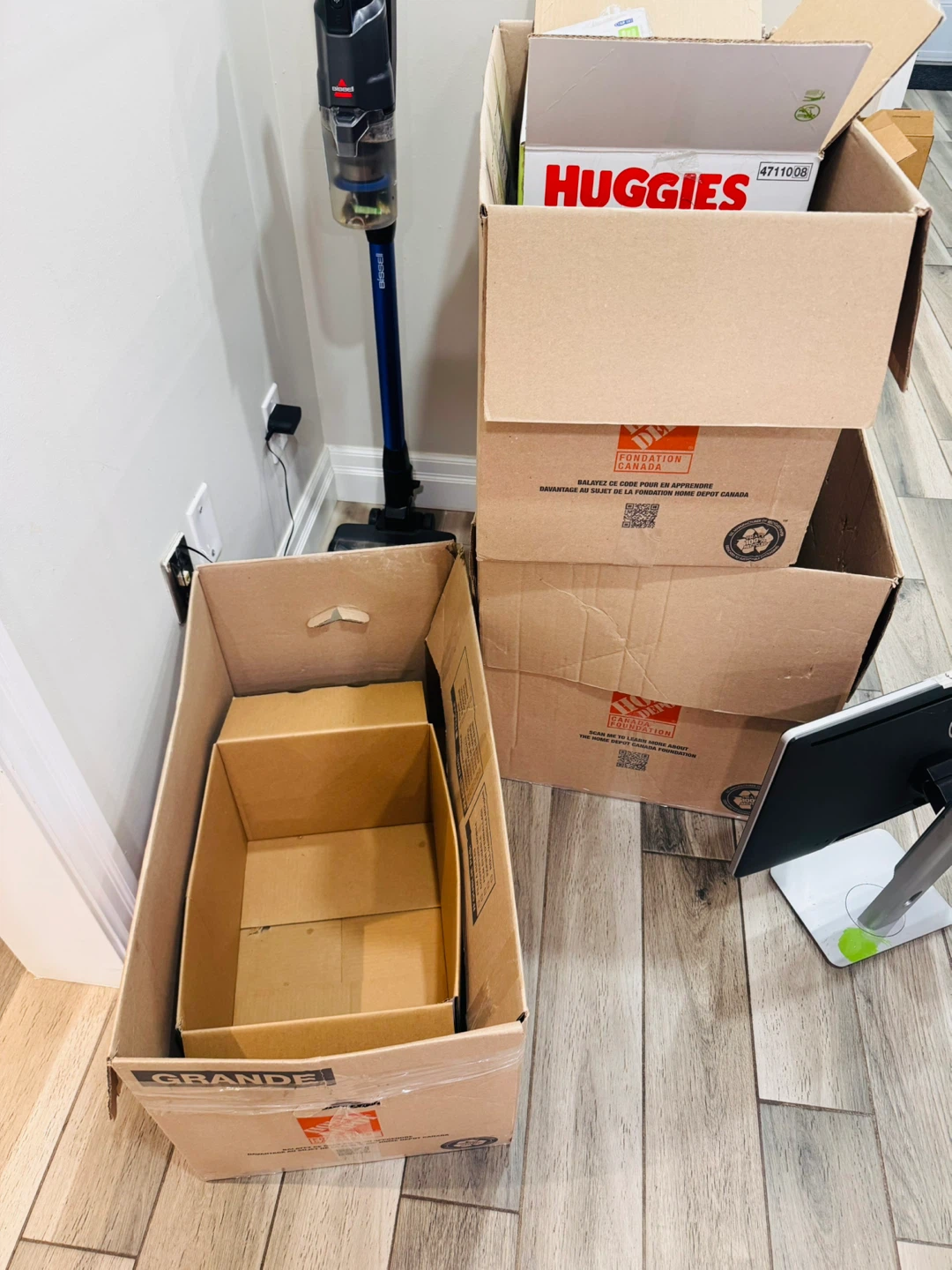 Moving boxes - photo 3