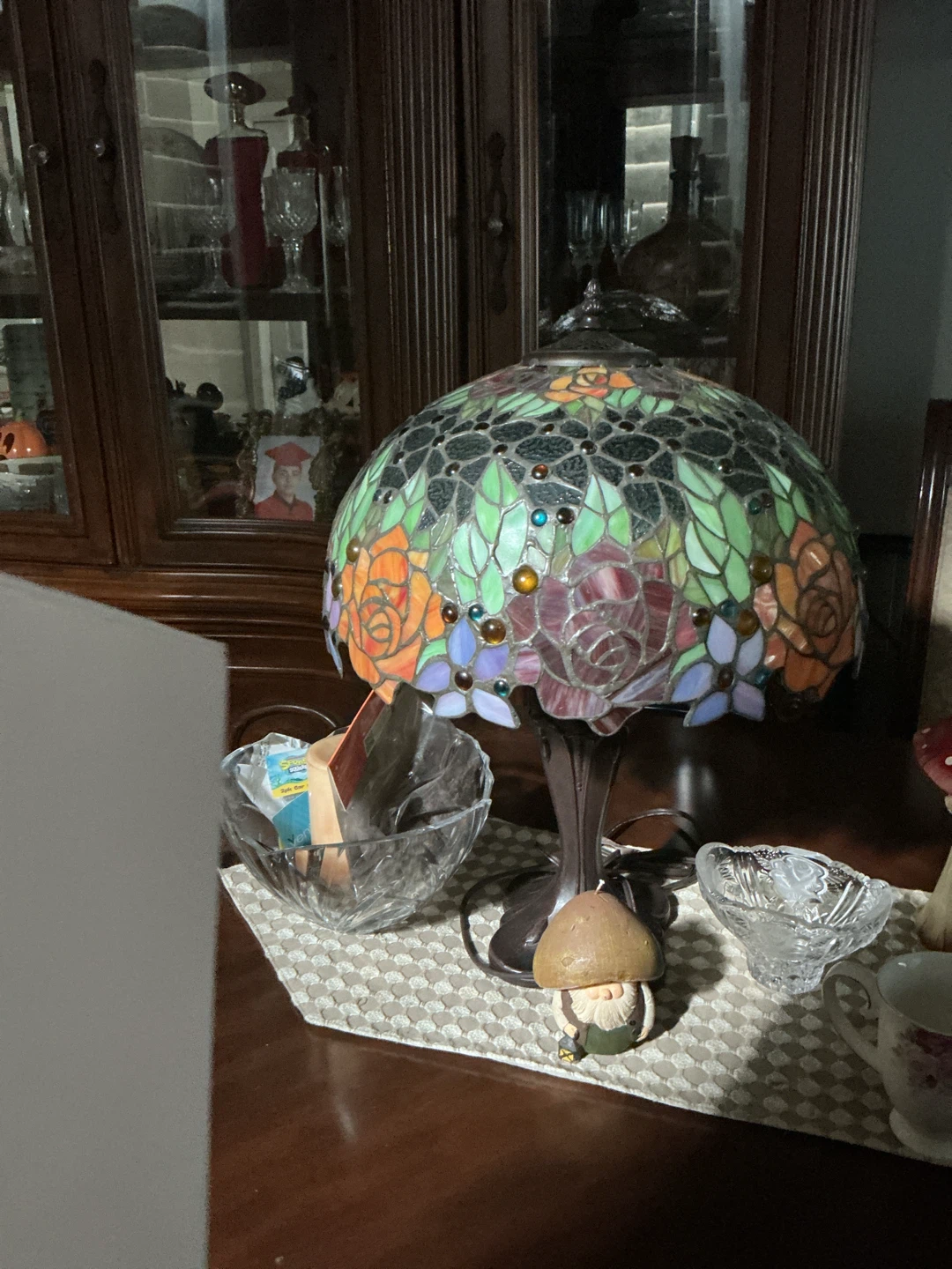 Tiffany-style Stained Glass Floral Table Lamp