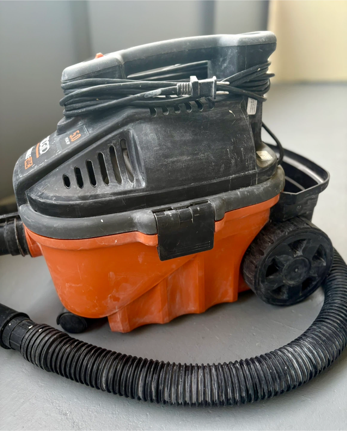Rigid 4 gallon Shop Vac wet/dry
