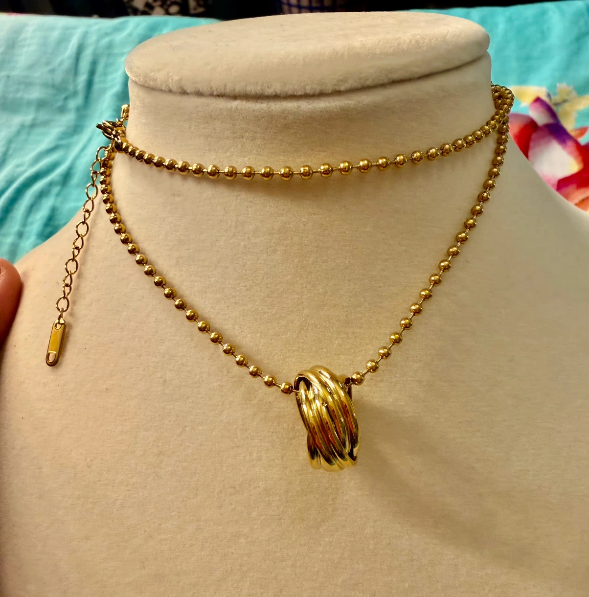Gold-Tone Multi-Ring Pendant Necklace - photo 2