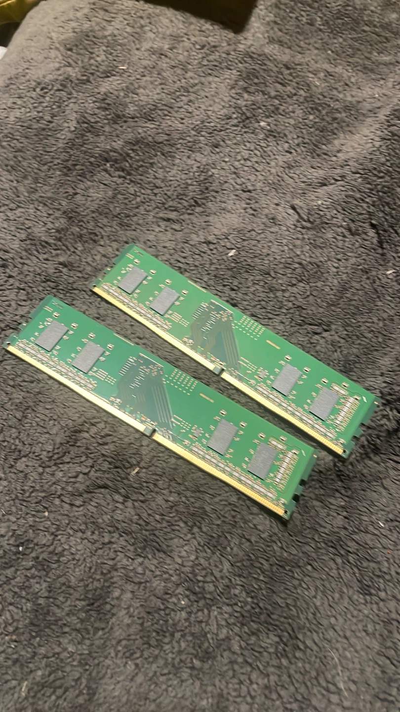 Two Micron 8GB DDR4 RAM sticks