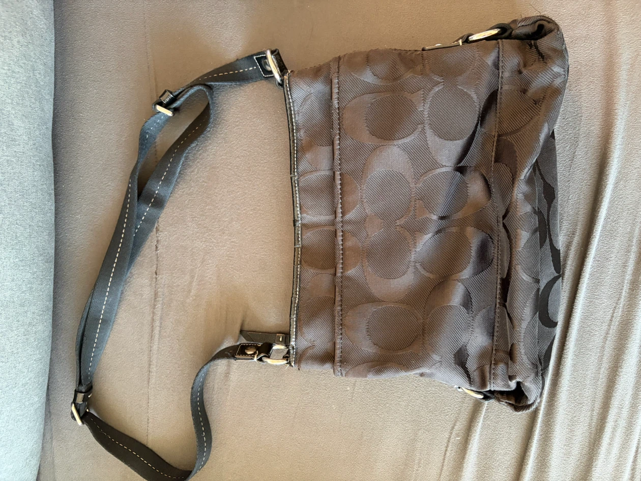 Coach Signature Crossbody Bag - photo 2