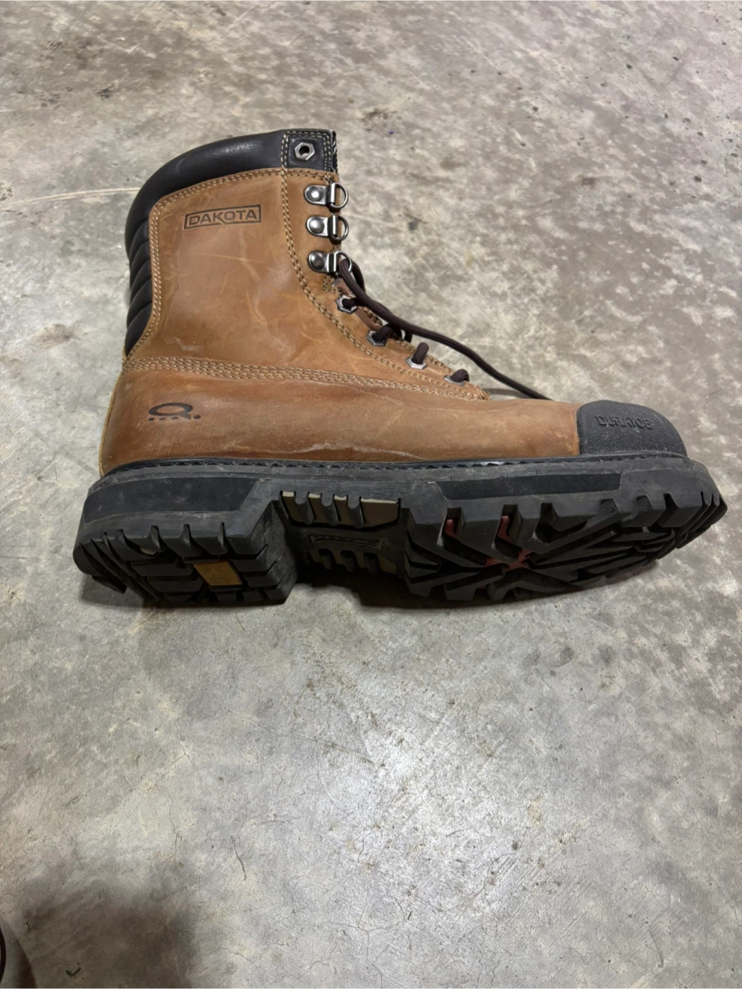 Dakota 529 T-Max  steel Toe work Boot Size 8.5 CSA"