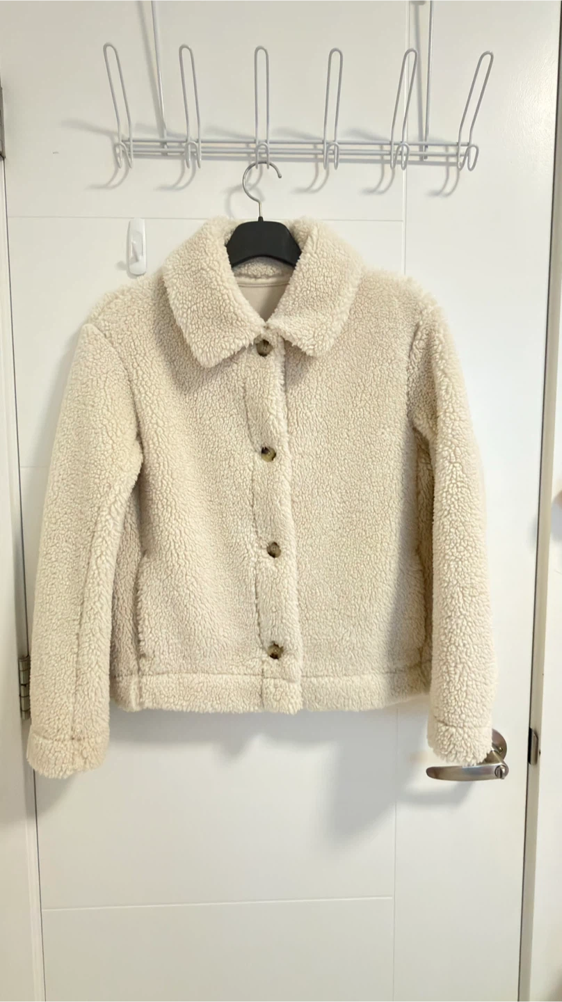 Uniqlo Off-White Fleece Button-Up Jacket - photo 3
