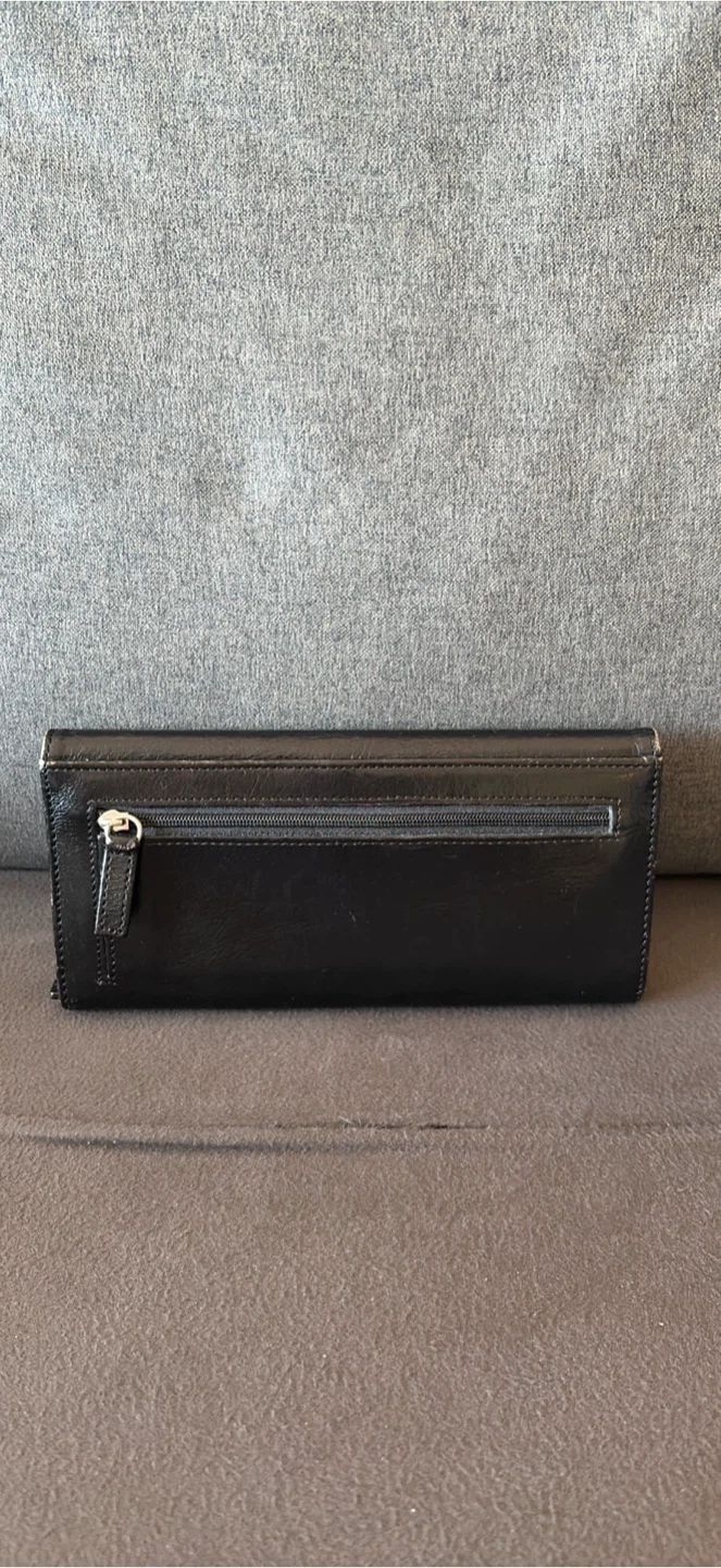 Danier Black Genuine Leather Wallet - photo 3