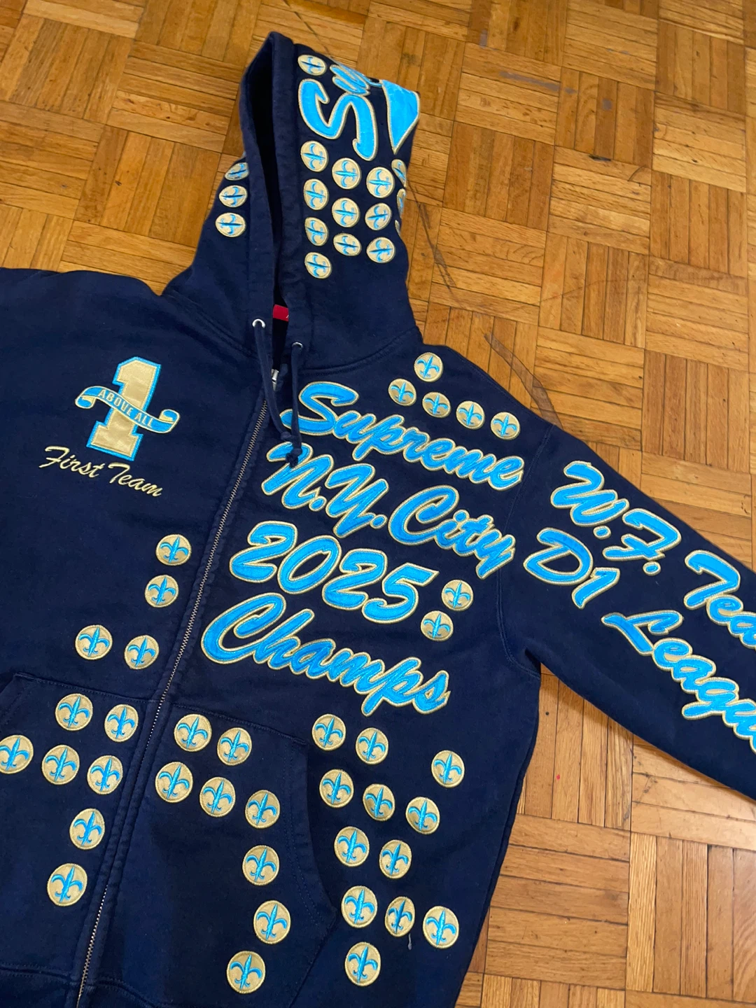 Supreme N.Y. City 2025 Champs Zip-Up Hoodie