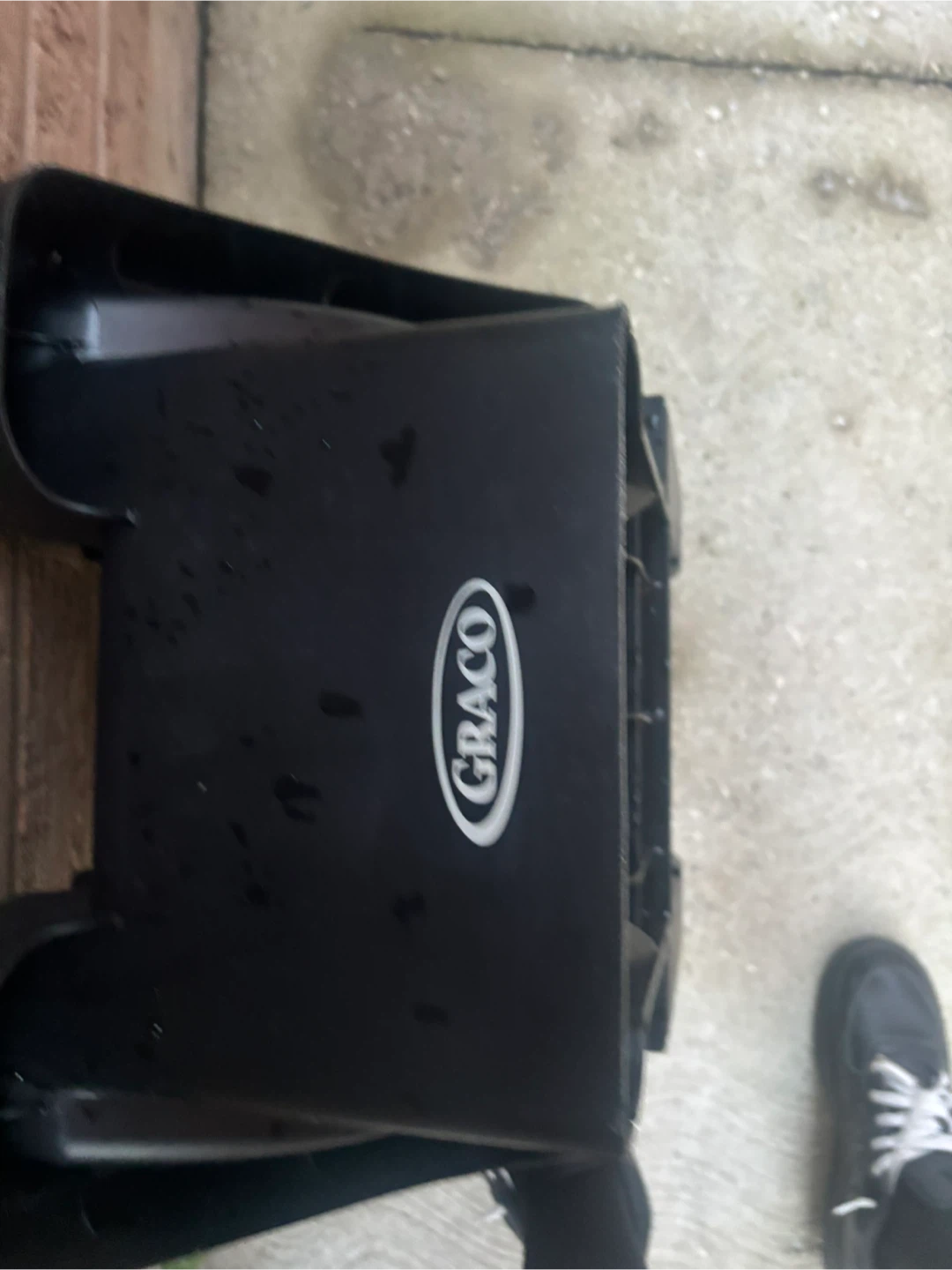 Graco SnugRide 30 Infant Car Seat