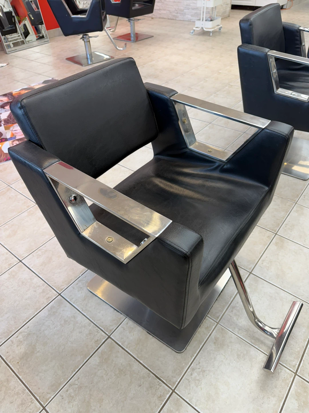 Black Salon Styling Chair