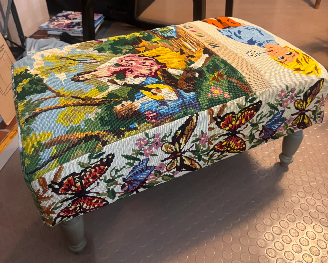 Paul smith Needlepoint Tapestry Ottoman - photo 4