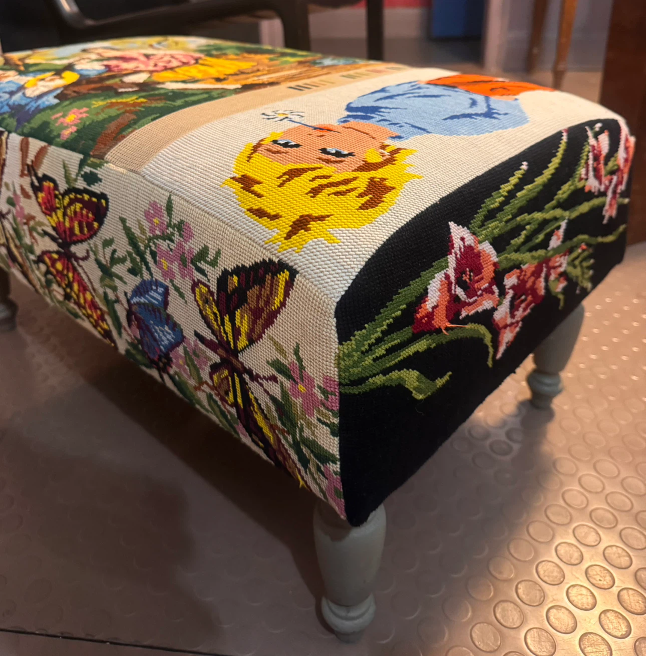 Paul smith Needlepoint Tapestry Ottoman - photo 5