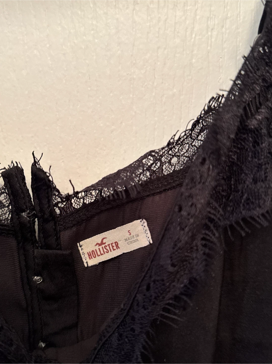 Hollister black lace camisole - S - photo 3