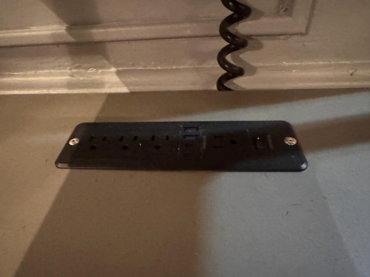 Metal rolling cart with power outlet - photo 3