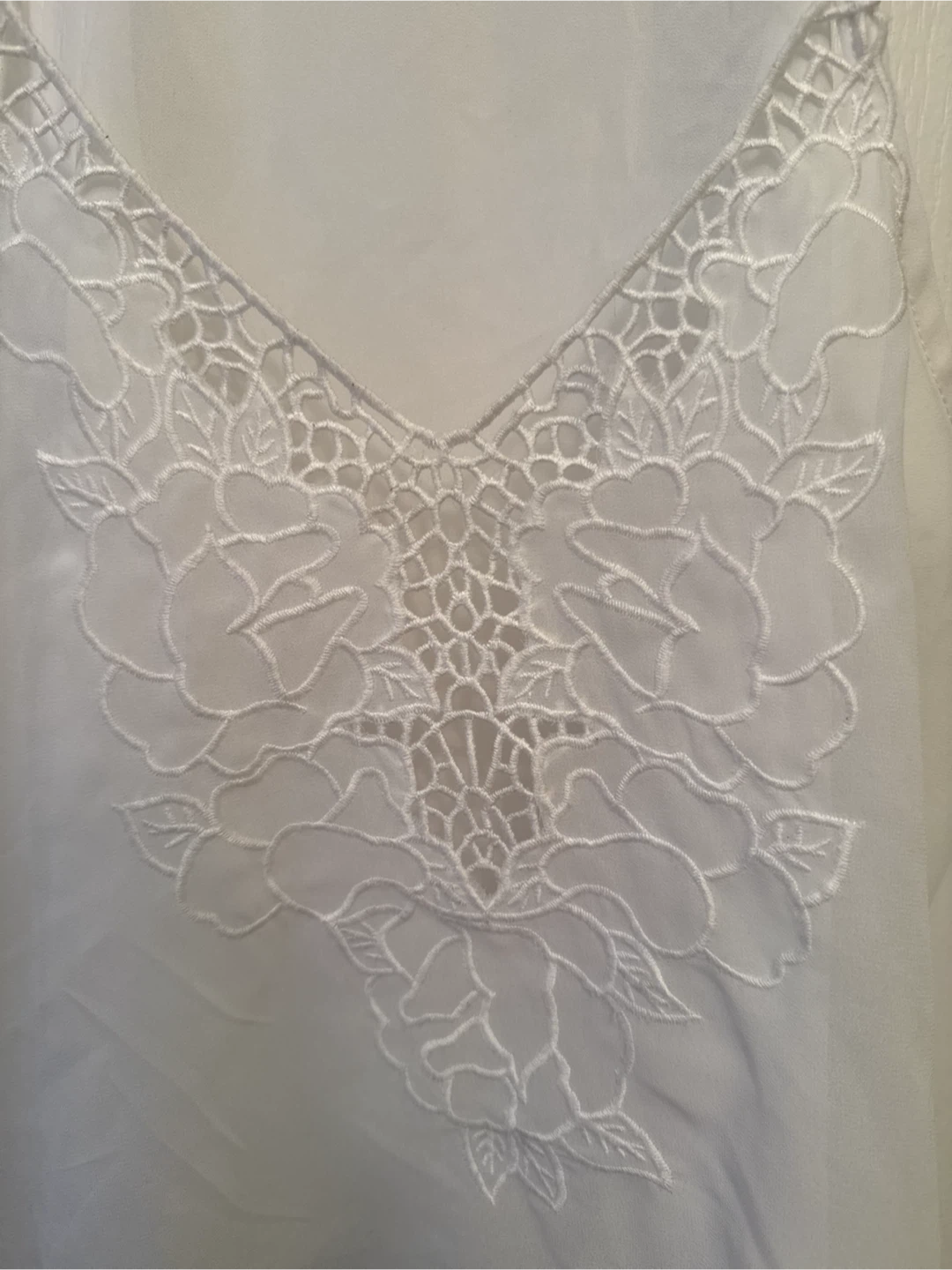 Brandy Melville White Floral Camisole - photo 2