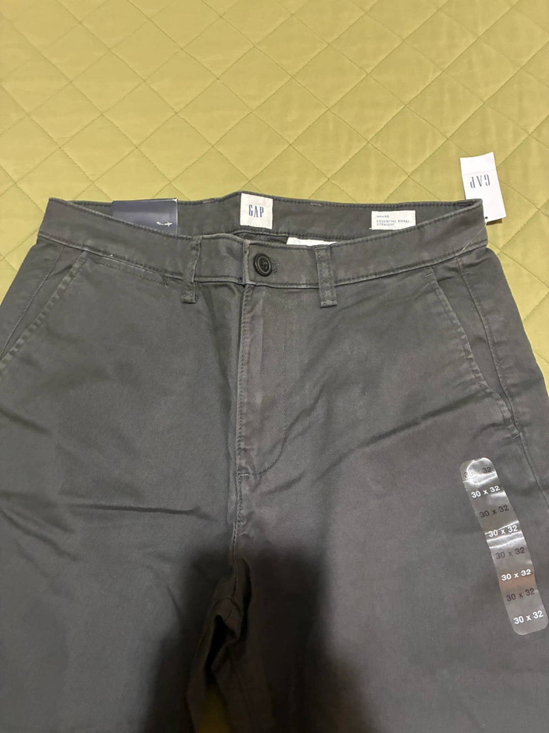 New Gap Essential Khaki Straight Pants 30x32 - photo 2
