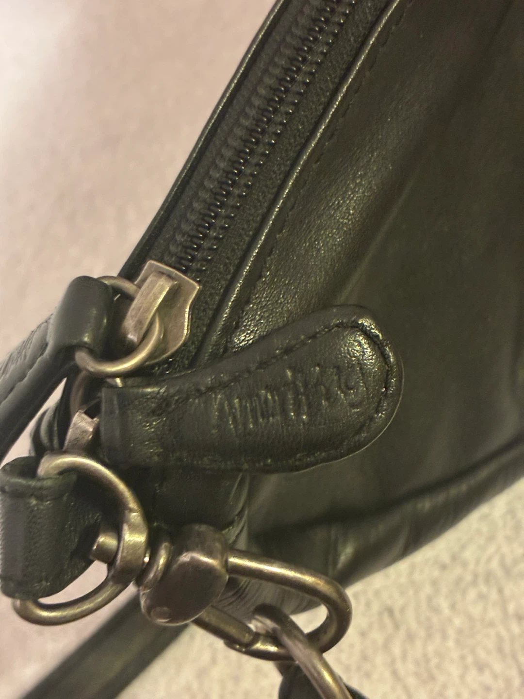 AmeriBag Black Leather Crossbody Purse - photo 5