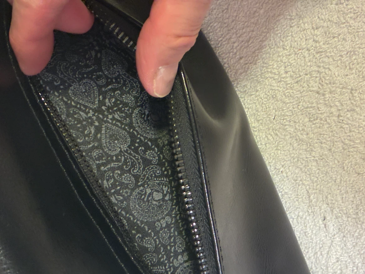 Black Leather Crossbody Bag - photo 2
