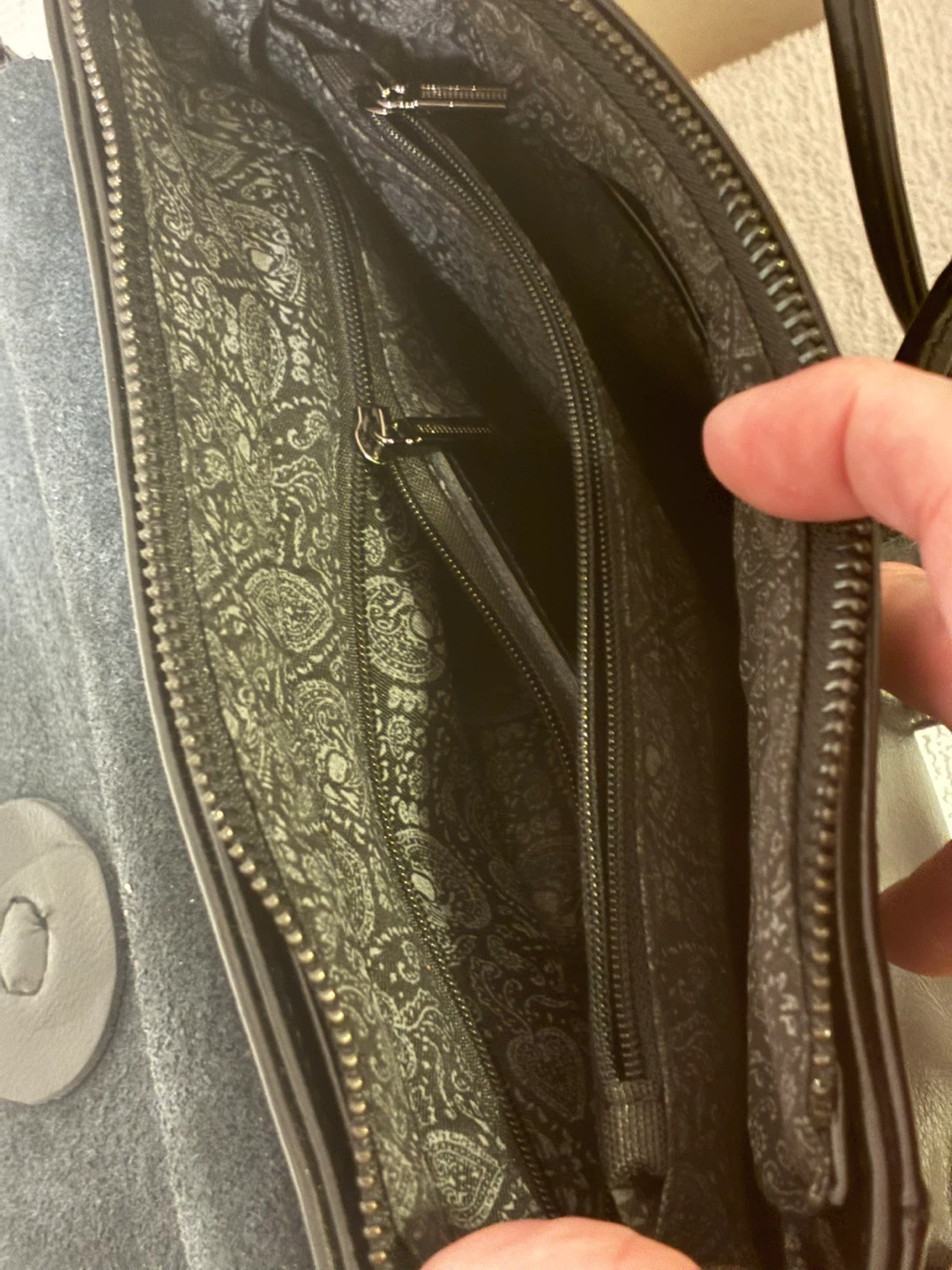 Black Leather Crossbody Bag - photo 4