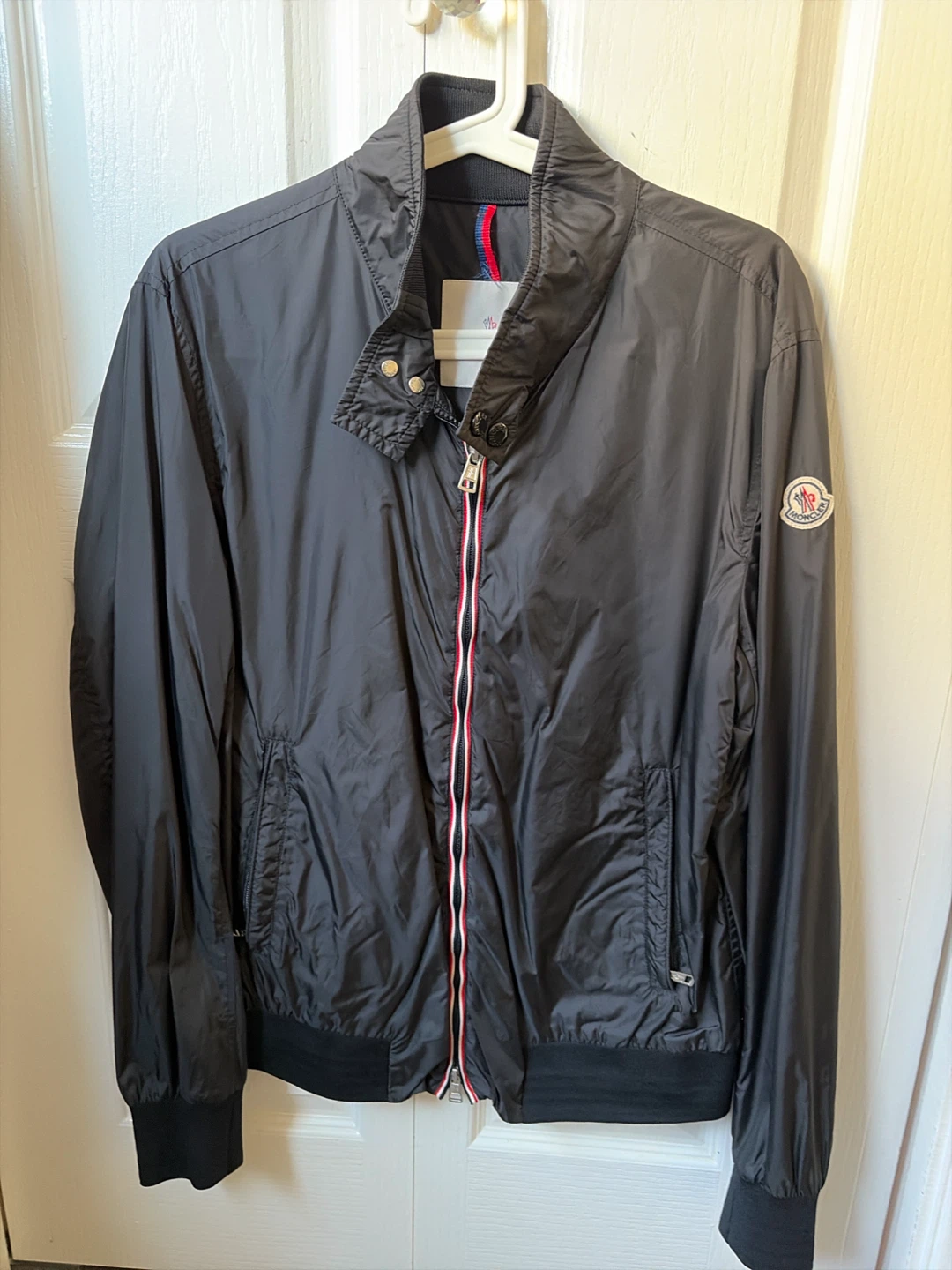 Moncler black bomber jacket - photo 5