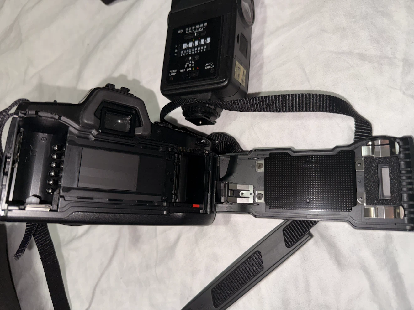 Minolta Maxxum 400si SLR Camera Set - photo 3