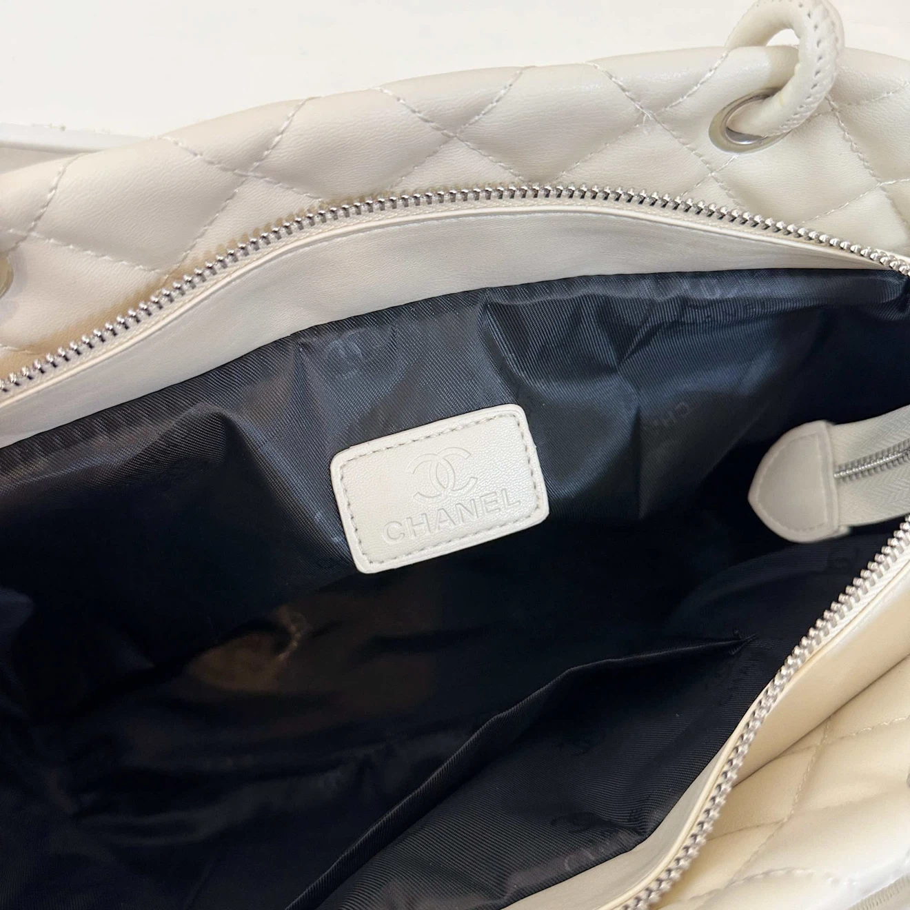 Chanel Quilted Tote Bag White - photo 5