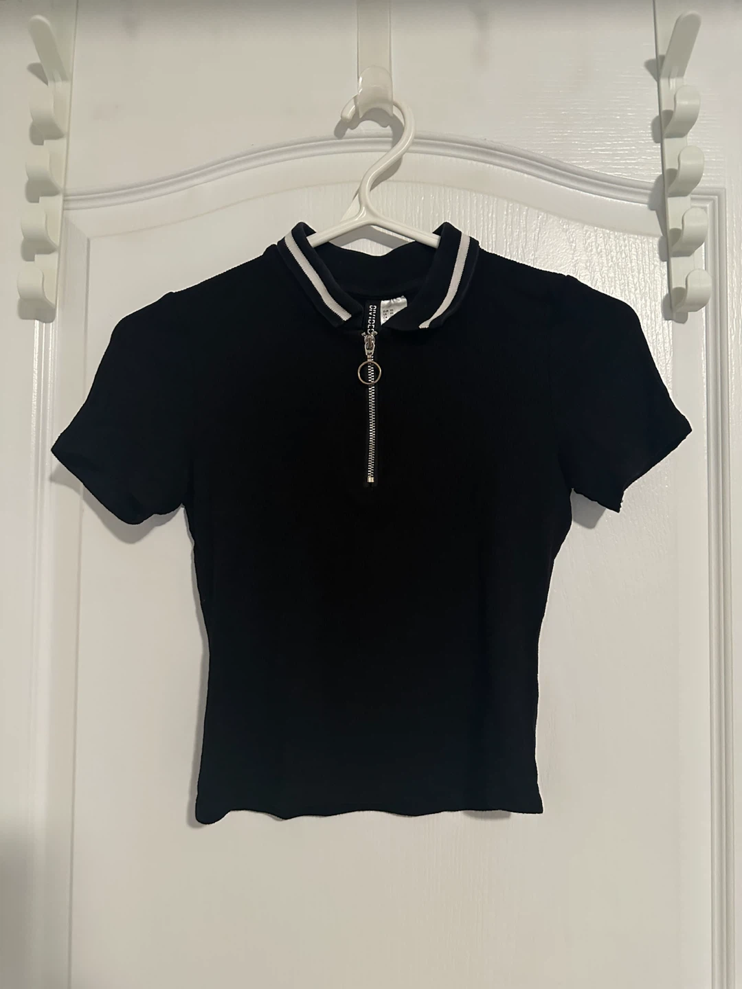 H&M  Ribbed Zip-Up Top