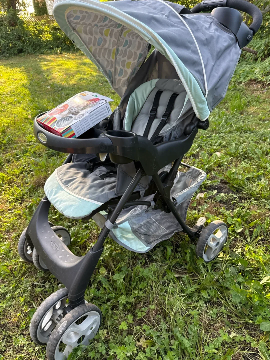 Graco Baby Stroller with Jolly Jumper Rain Cover - photo 2