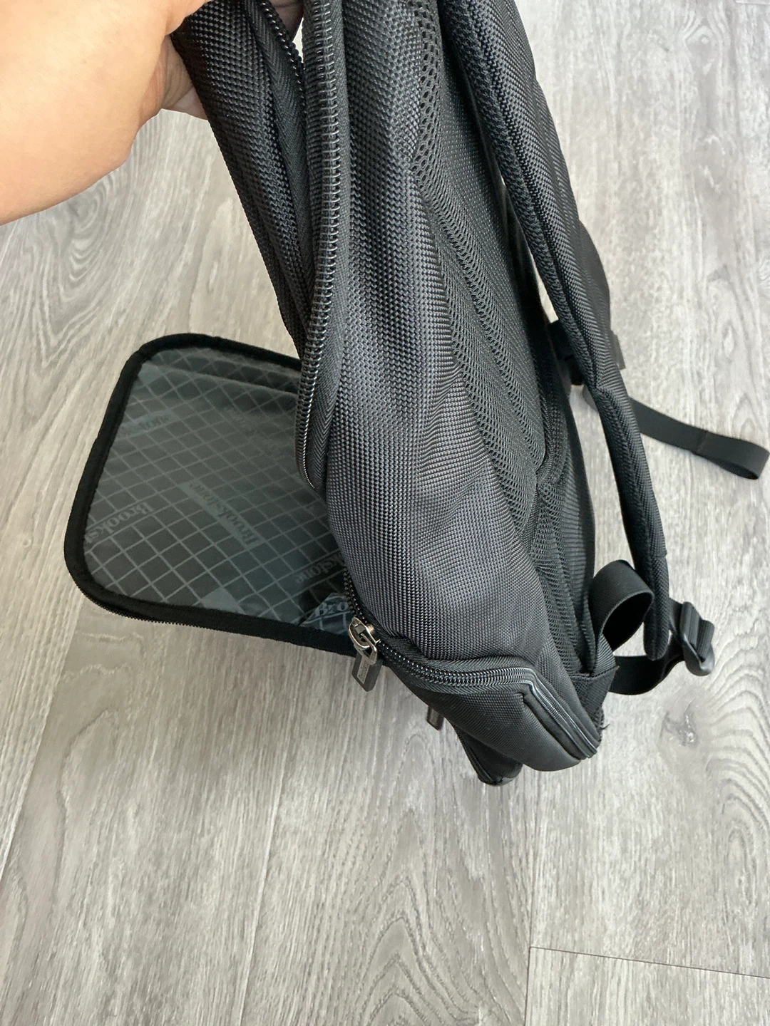 Brookstone Black Laptop Backpack - photo 4