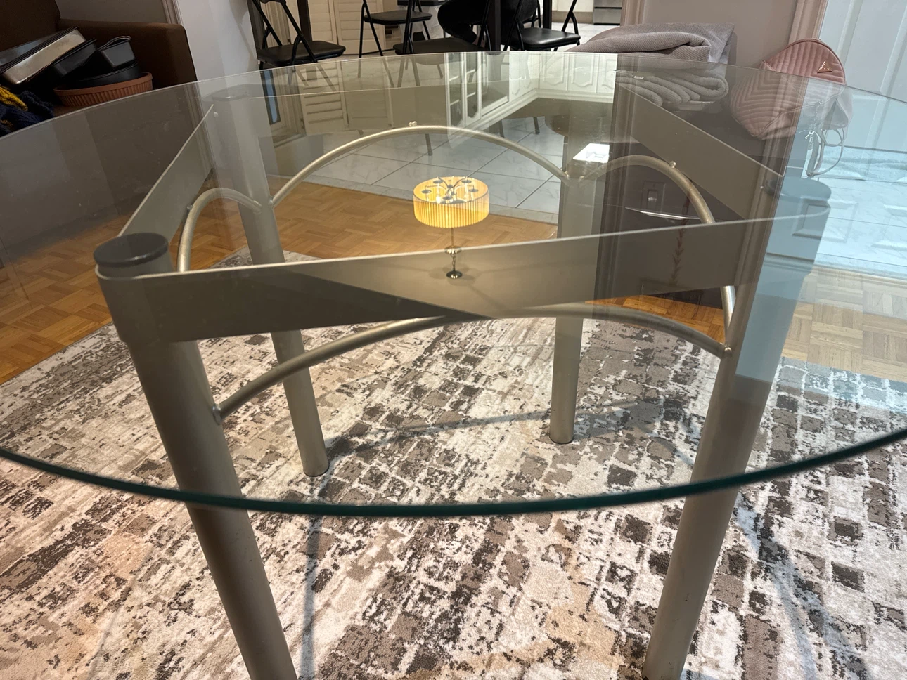 Round glass top dining table - photo 3