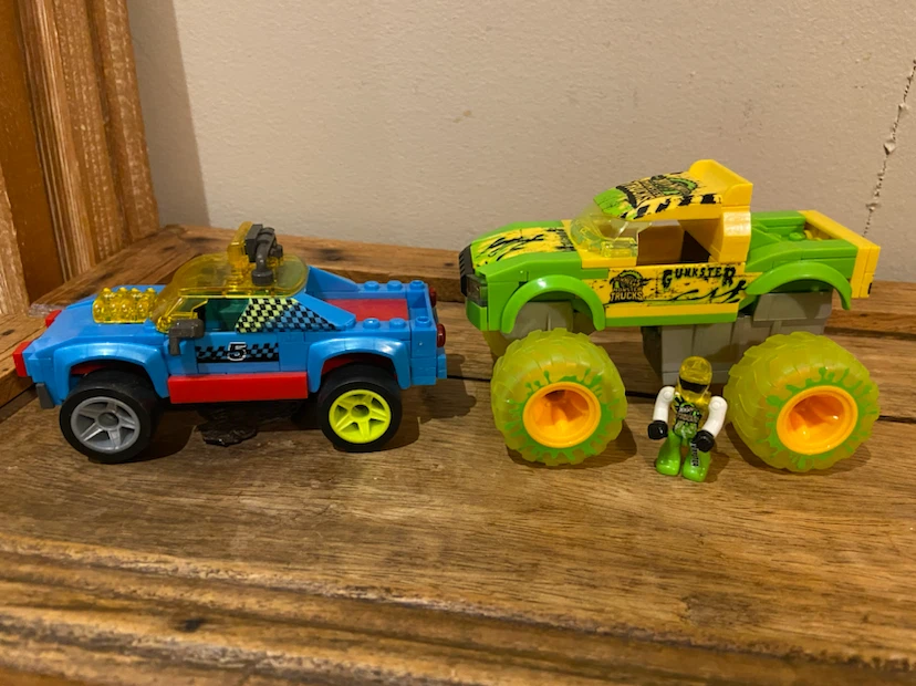 Mega Construx Hot Wheels Dawgzilla and Gunkster