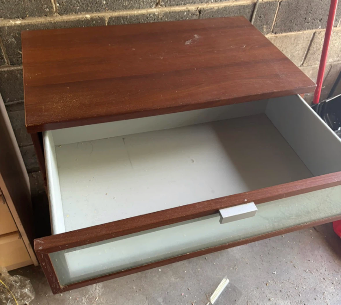 4-Drawer Wood Dresser with Frosted Glass - photo 3