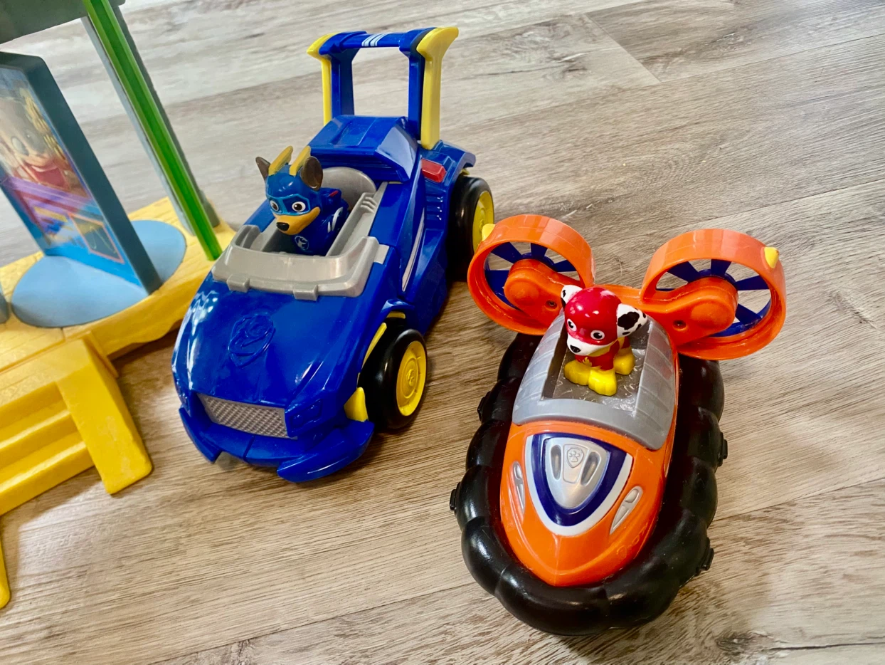 Paw patrol jungle playset & vehicles - photo 3