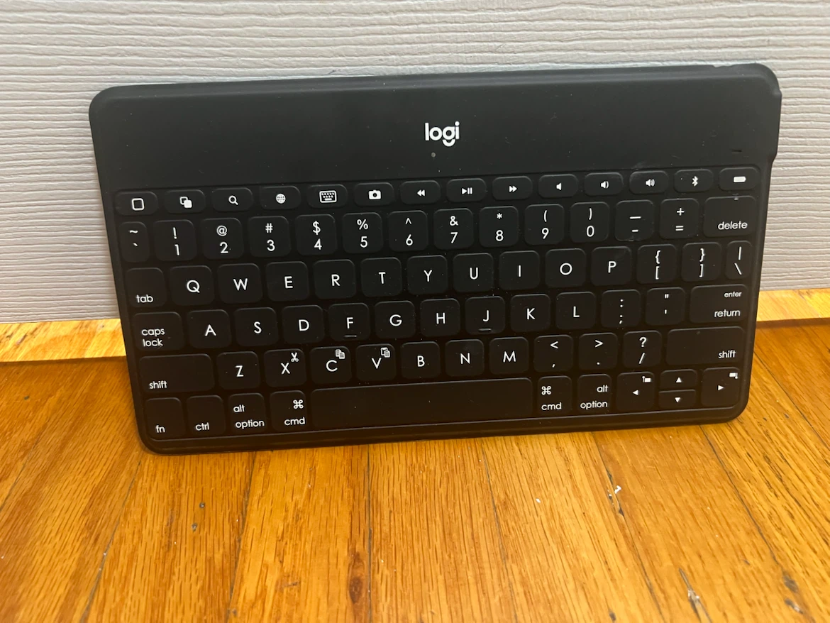Logi Bluetooth Keyboard