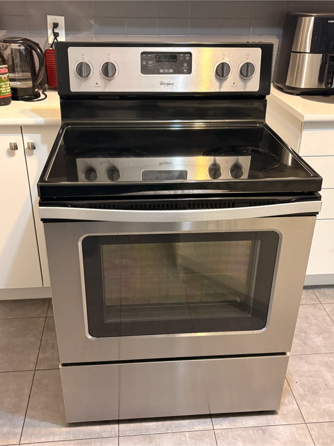 Whirlpool Electric Range with Glass Cooktop