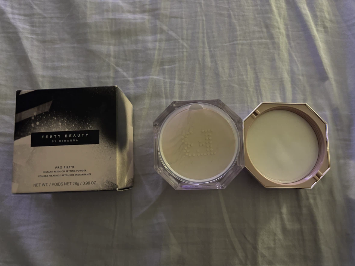 Fenty Beauty Pro Filt’r Instant Retouch Setting Powder - photo 4