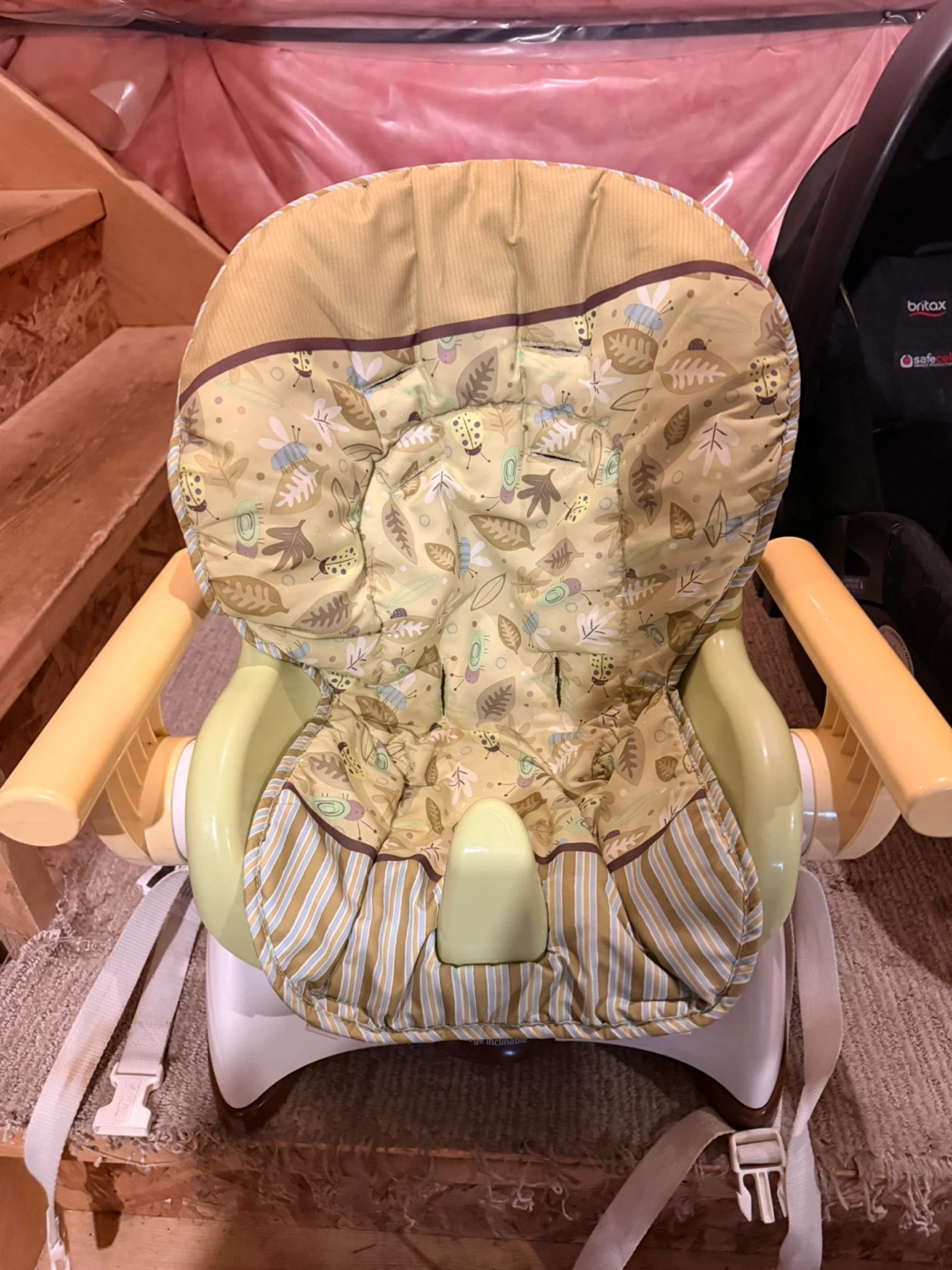 Fisher-Price SpaceSaver High Chair - photo 2